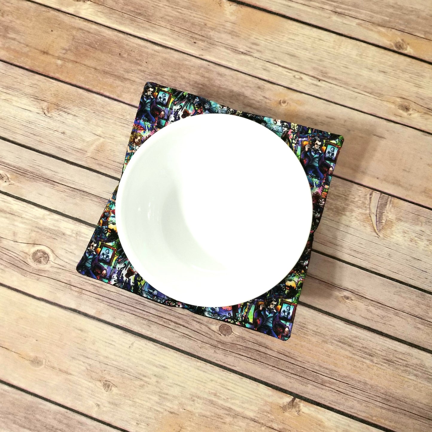 Tim Burton Bowl Cozy | Halloween Movie Padded Holder