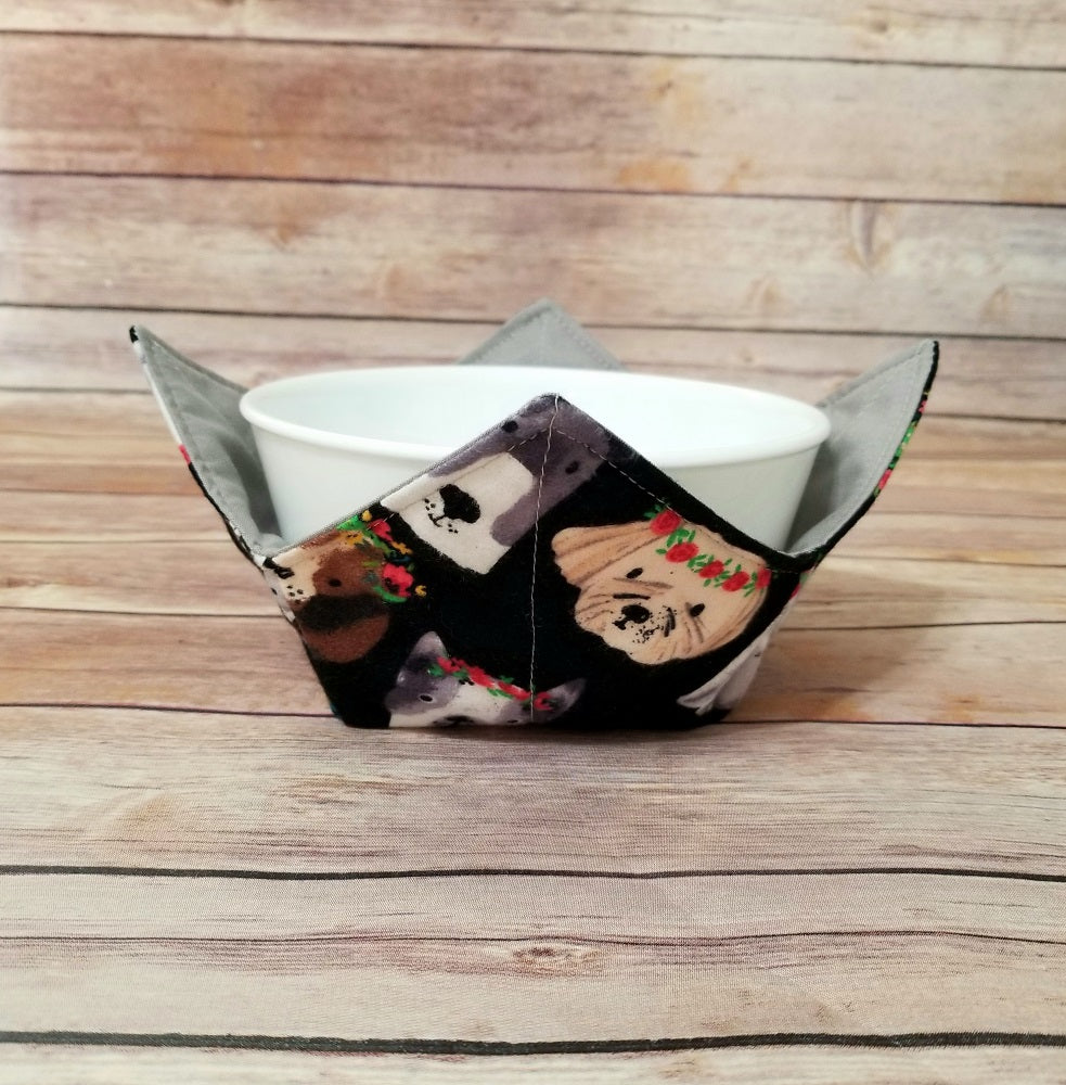 Dog Bowl Cozy | Paw Print Hot Pad | Dogs Padded Holder