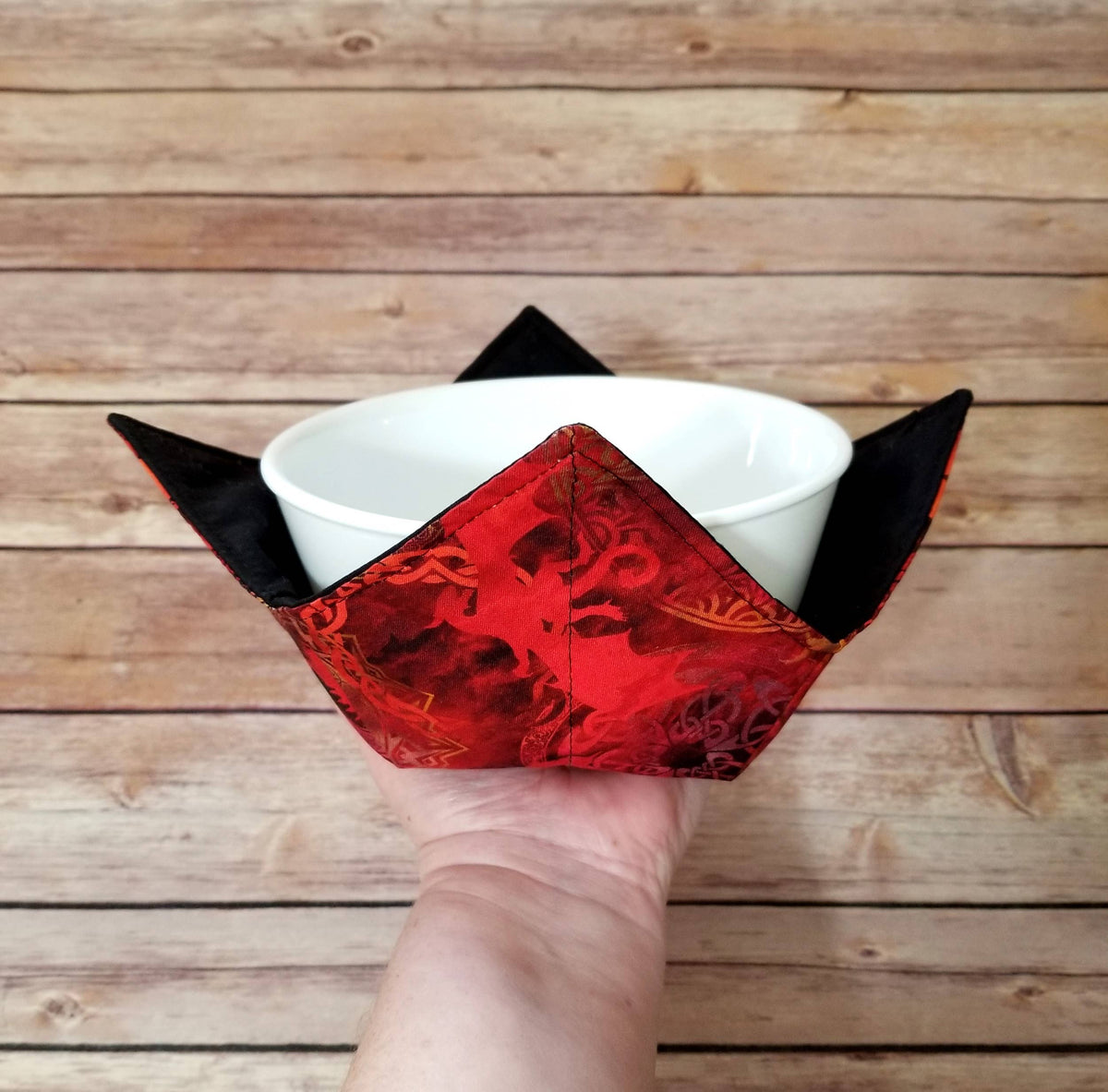 Dragon Bowl Cozy | Celtic Dragons Hot Pad | Padded Holder