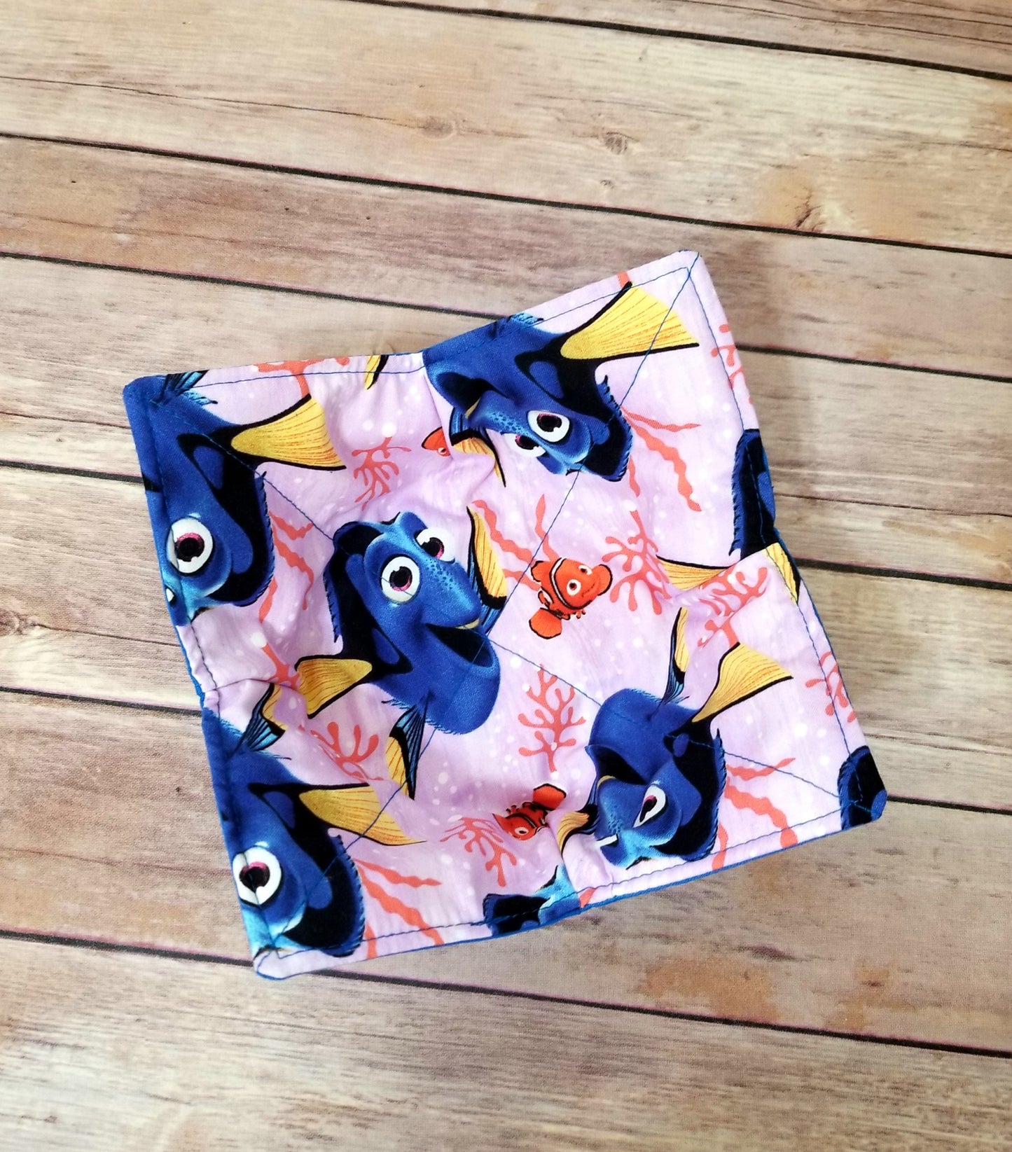 Nemo Bowl Cozy Hot Pad | Dory Padded Holder | Nautical, Ocean Fish