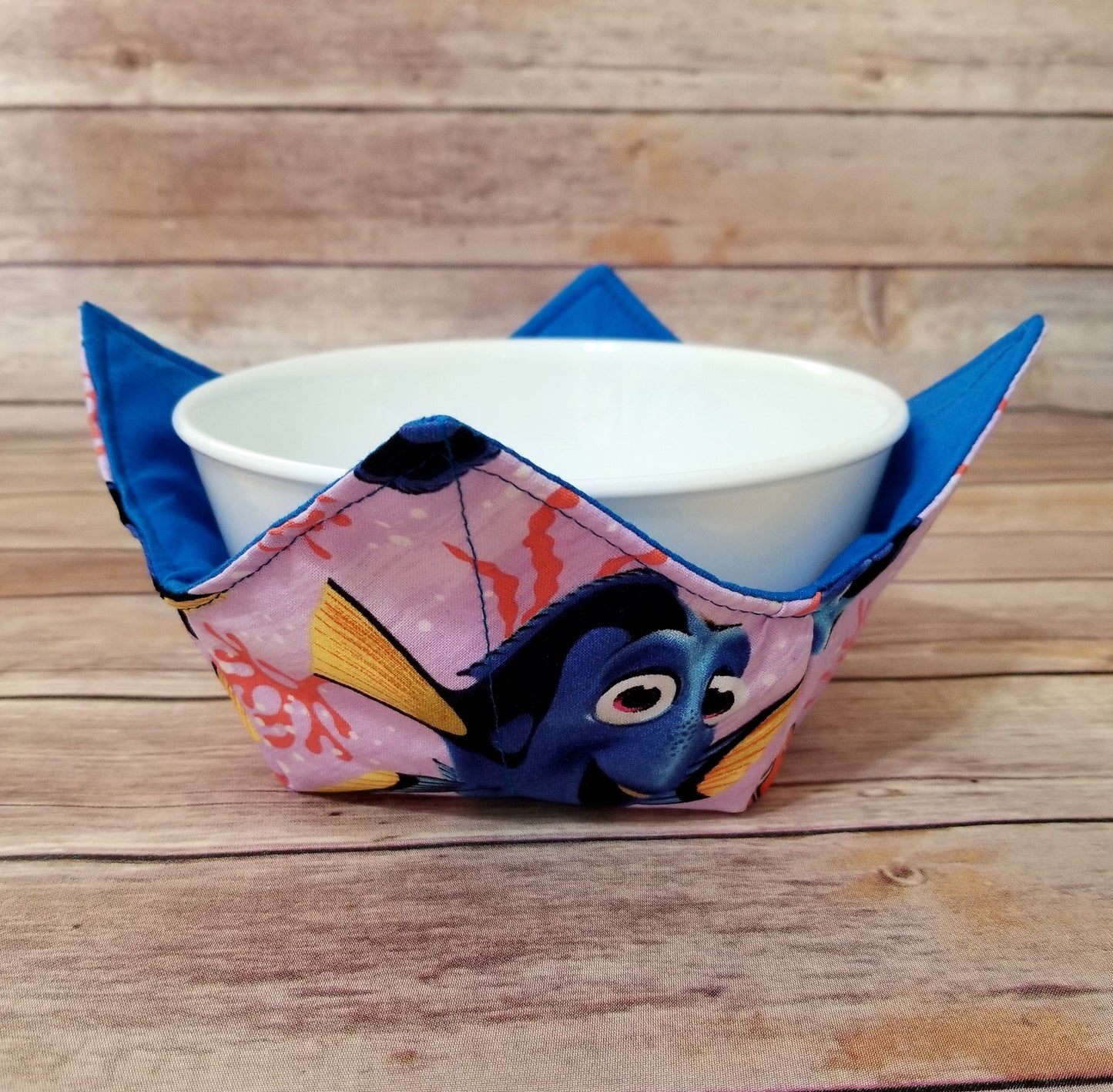 Nemo Bowl Cozy Hot Pad | Dory Padded Holder | Nautical, Ocean Fish